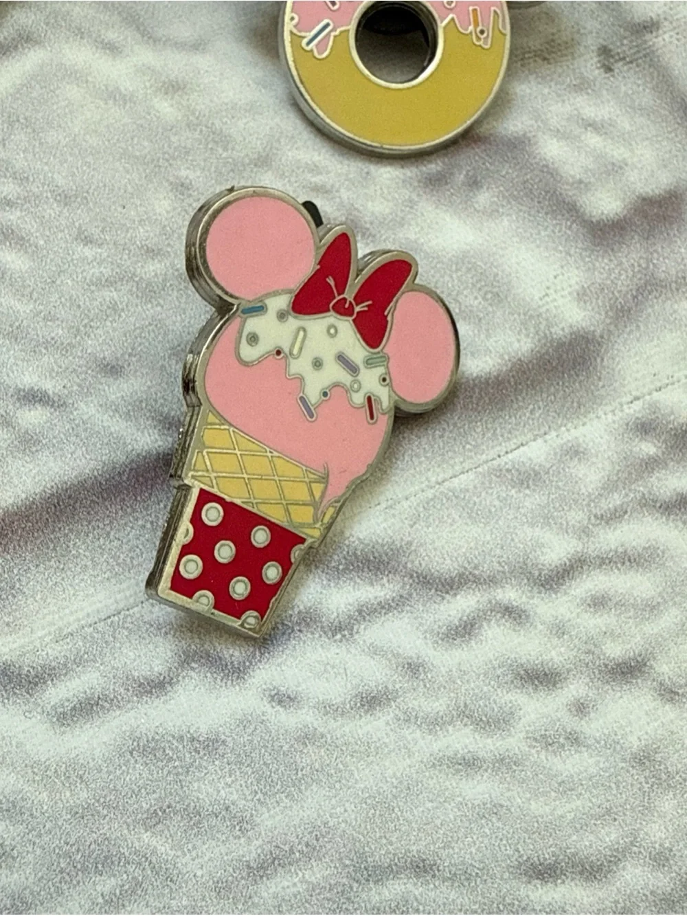 Disney trading pins ice cream dole whip donut set of 4 pins